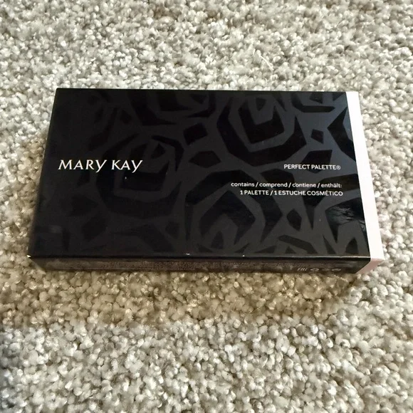 Mary Kay Perfect Palette Unfilled New In Box Makeup Organizer Compact - Picture 1 of 5